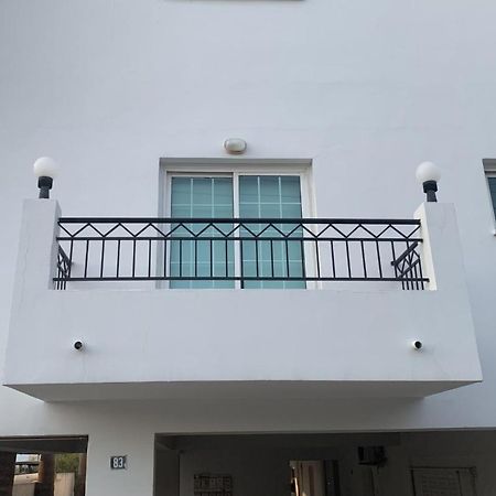 Kika Court 2 Appartement Paralimni Buitenkant foto