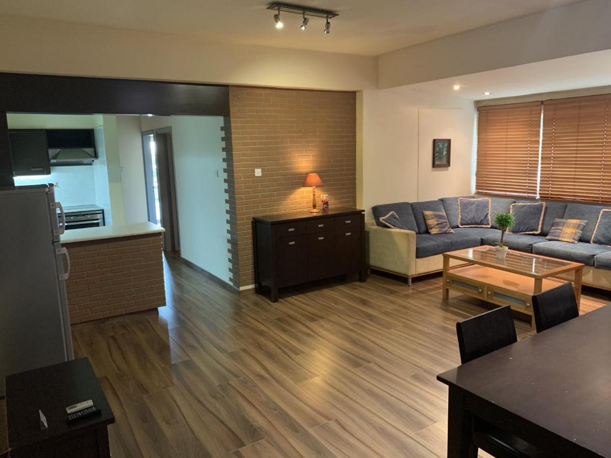 Kika Court 2 Appartement Paralimni Buitenkant foto